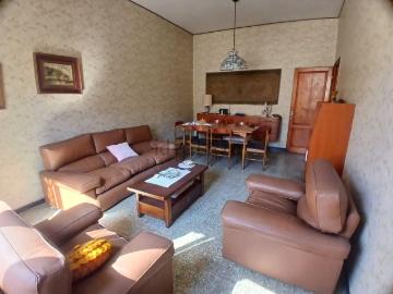Appartamento in vendita di 221 m² in Via del Bisenzio