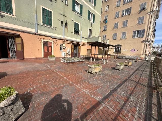 Appartamento in vendita di 221 m² in Via della Cella