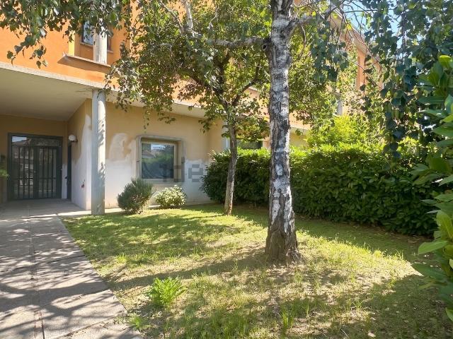 Appartamento in vendita di 221 m² in Via Fratelli Bandiera