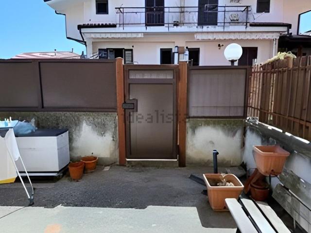 Appartamento in vendita di 221 m² in Via Martiri della Libertà
