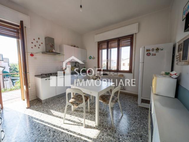Appartamento in vendita di 221 m² in Località Squero