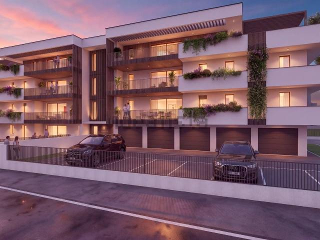 Appartamento in vendita di 221 m² in Piazza Guido Puchetti