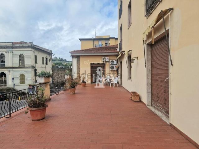 Appartamento in vendita di 222 m² in Via Antonio Gramsci, 50058