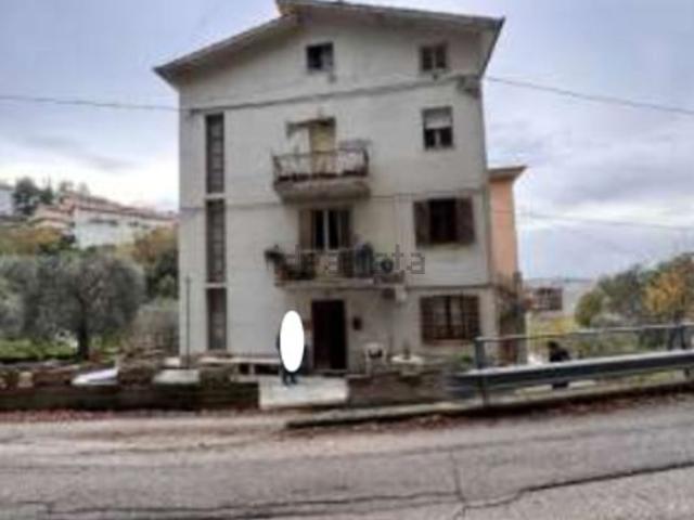Appartamento in vendita di 222 m² in Via Sole