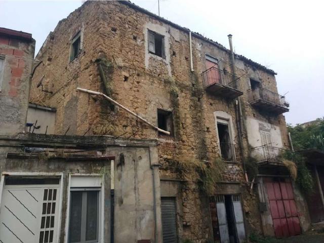 Appartamento in vendita di 222 m² in Strada Senza Nome