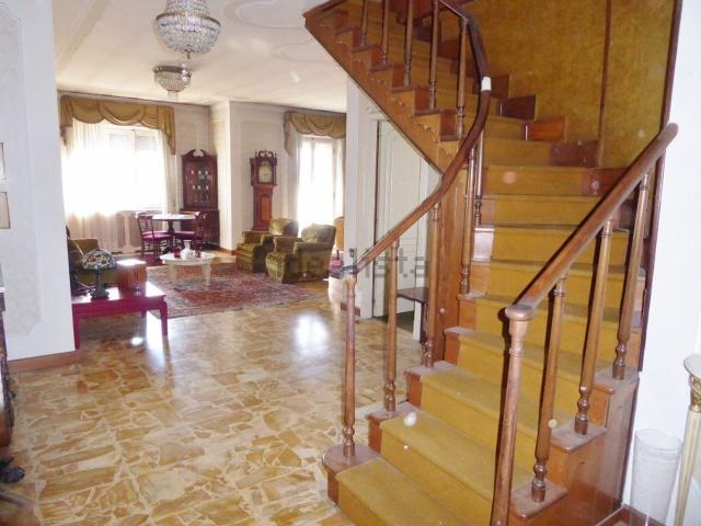 Appartamento in vendita di 223 m²
