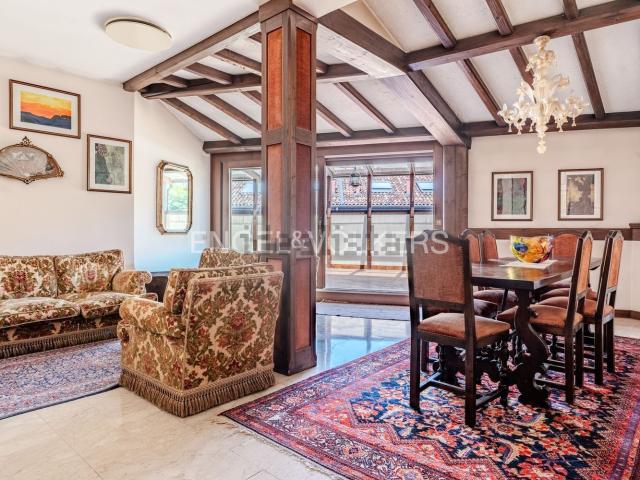 Appartamento in vendita di 223 m² in Via XX Settembre