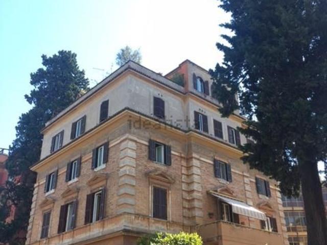 Appartamento in vendita di 223 m² in Via Andrea Cesalpino