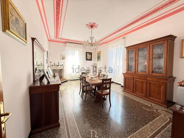Appartamento in vendita di 223 m² in Via Agostino Castelli, 2