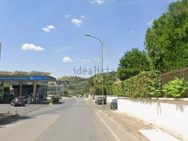 Appartamento in vendita di 223 m² in Via Alessandro Manzoni