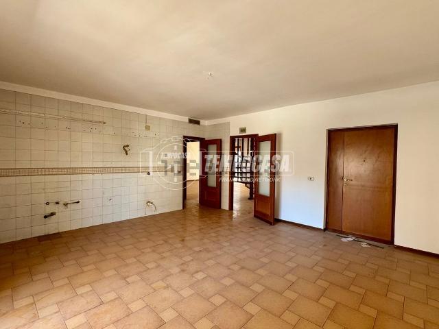 Appartamento in vendita di 223 m² in Via Gioacchino Rossini