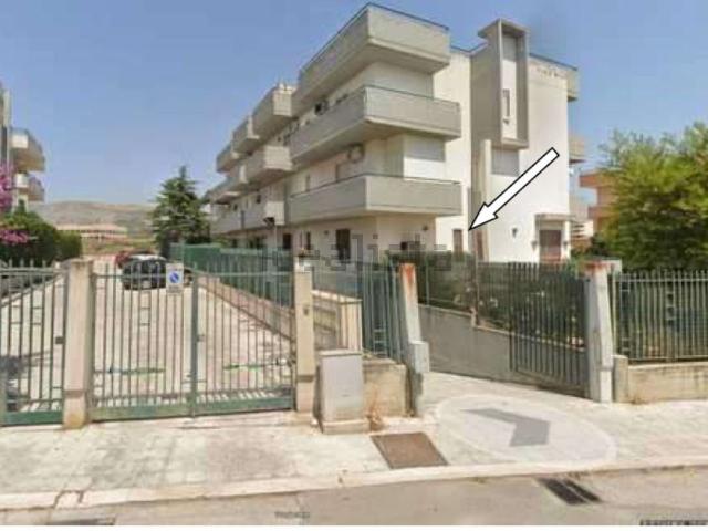 Appartamento in vendita di 223 m² in Via Orto Sdanga