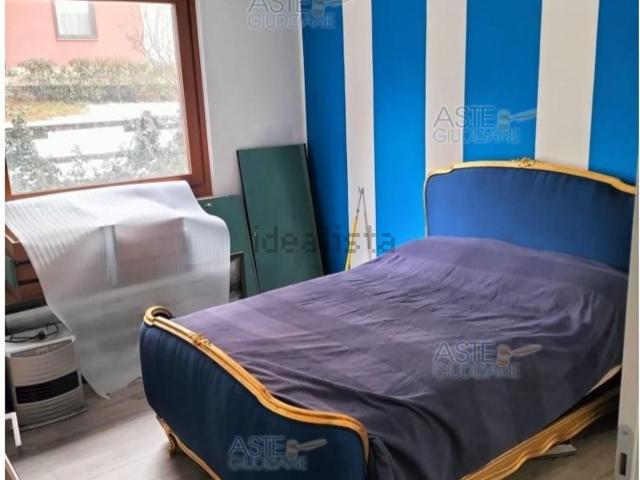 Appartamento in vendita di 223 m² in Via Monsignore Alliod, 32