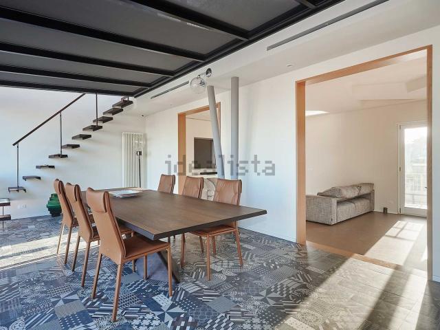 Appartamento in vendita di 224 m² in Via Michele Amari, 15