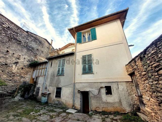 Appartamento in vendita di 224 m² in Via Umberto I, 31