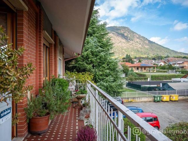 Appartamento in vendita di 224 m² in Via XXV Aprile, 15