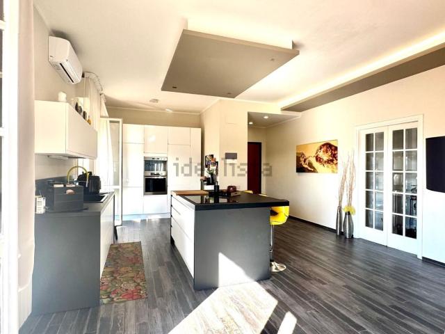 Appartamento in vendita di 224 m² in Viale Ivo Montagni