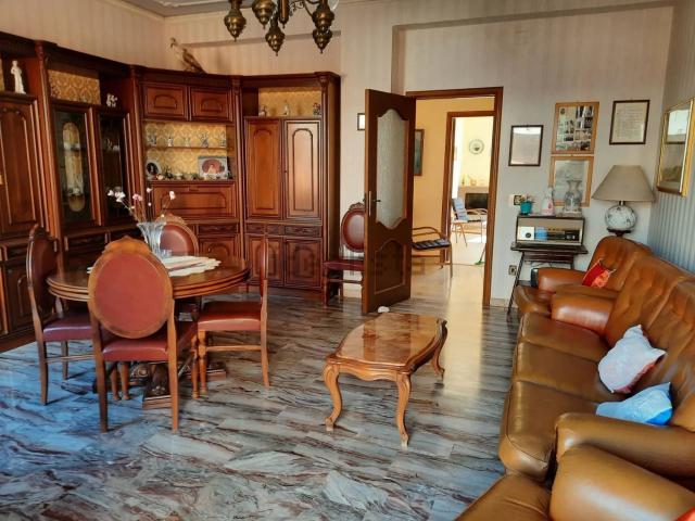 Appartamento in vendita di 225 m² in Via Corte