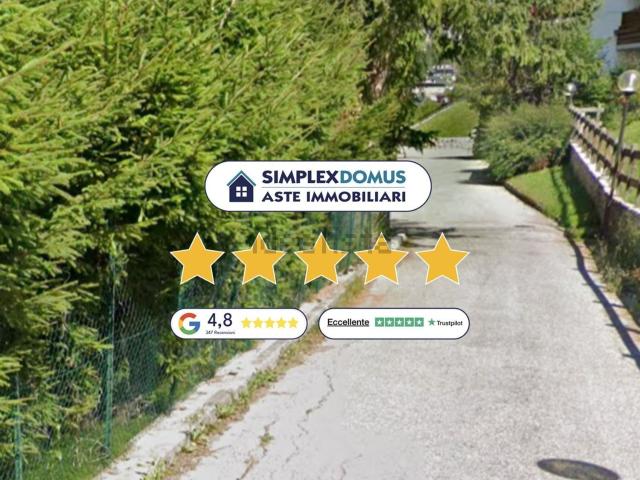 Appartamento in vendita di 225 m² in Via Cantore