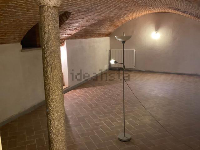 Appartamento in vendita di 225 m² in Via Cesarea