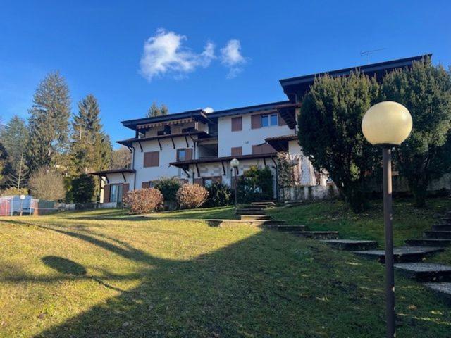 Appartamento in vendita di 225 m² in Via Andreani