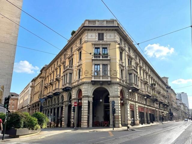 Appartamento in vendita di 225 m² in Via Giovanni Battista Viotti, 2