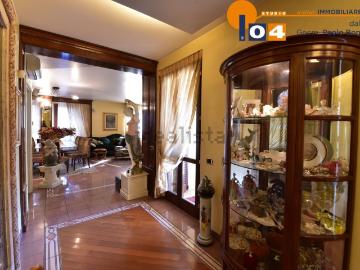 Appartamento in vendita di 225 m² in Via Ottorino Respighi