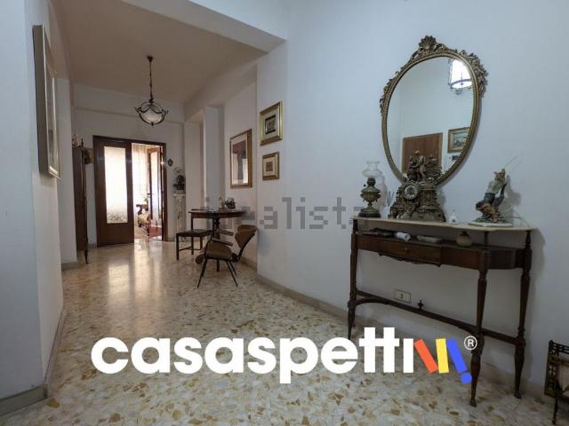 Appartamento in vendita di 225 m² in Via Santa Lucia al Parco, 11