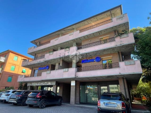 Appartamento in vendita di 225 m² in Via Roma