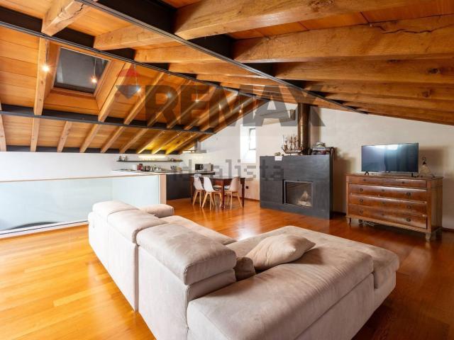 Appartamento in vendita di 225 m² in Via Roma, 111