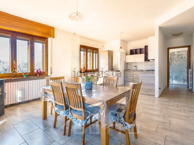Appartamento in vendita di 225 m² in Via Risorgimento, 14