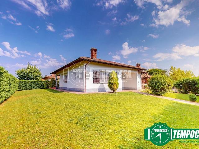 Appartamento in vendita di 225 m² in Strada della Tuara, 5