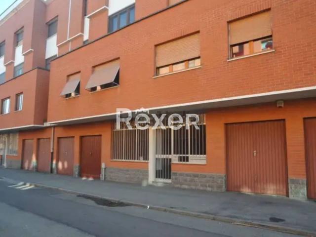 Appartamento in vendita di 226 m² in Via C. Pavese