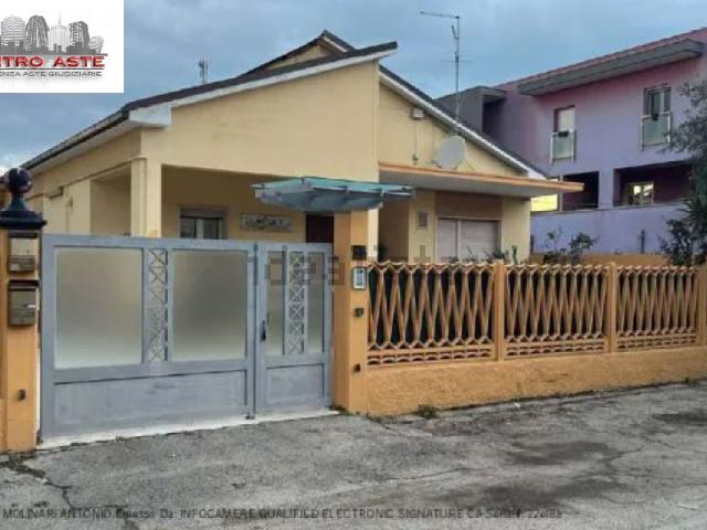 Appartamento in vendita di 226 m² in Via Monte Carmelo