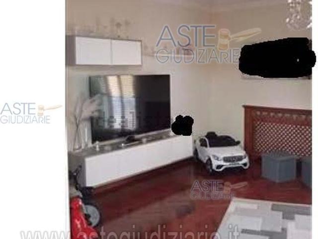 Appartamento in vendita di 226 m² in Via Svezia, 9