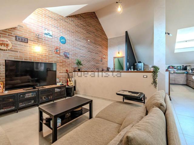 Appartamento in vendita di 226 m² in Via Roma, 96