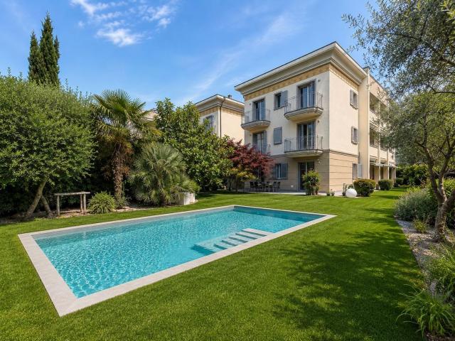 Appartamento in vendita di 226 m² in Via Torino, 29