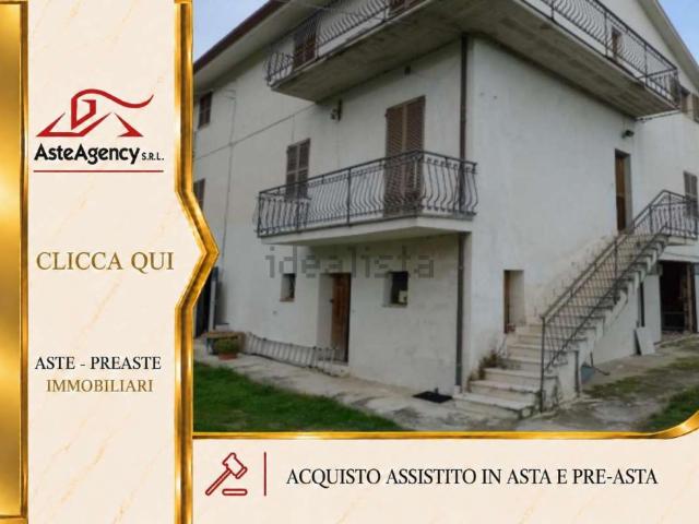 Appartamento in vendita di 226 m² in Località Renari