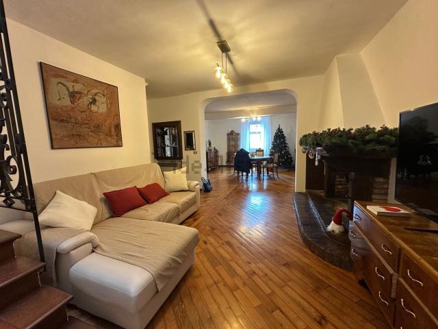Appartamento in vendita di 227 m²