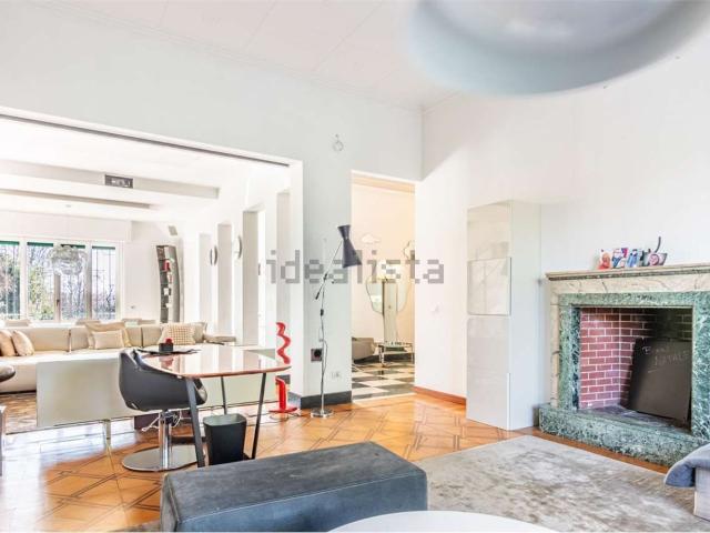 Appartamento in vendita di 227 m² in Via Luigi Cadorna, 69
