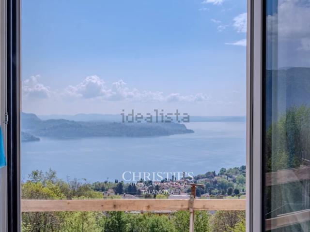 Appartamento in vendita di 227 m² in Via Scavini