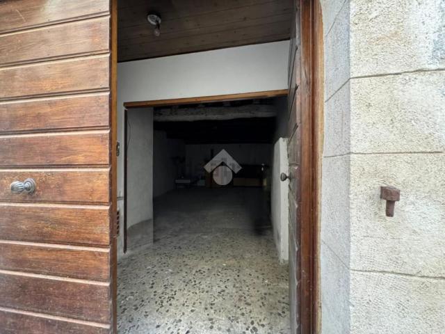 Appartamento in vendita di 227 m² in Via Umberto I, 42
