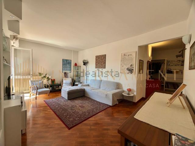 Appartamento in vendita di 227 m² in Viale Felice Cavallotti