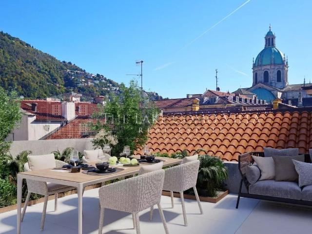 Appartamento in vendita di 227 m² in Piazza Cavour