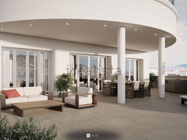 Appartamento in vendita di 227 m² in Piazza Guglielmo Oberdan, 4