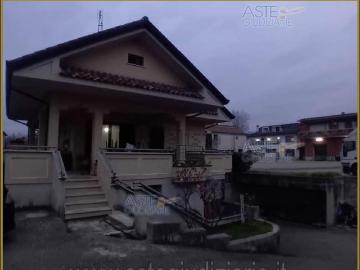 Appartamento in vendita di 228 m² in Via dei Ciclopi, 1