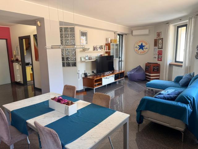 Appartamento in vendita di 228 m² in Via F. Ferrucci, 33