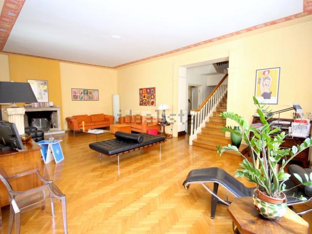 Appartamento in vendita di 228 m² in Via Fillungo