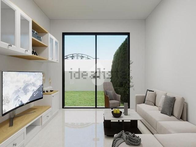 Appartamento in vendita di 228 m² in Via Luigi Tarricone, 70
