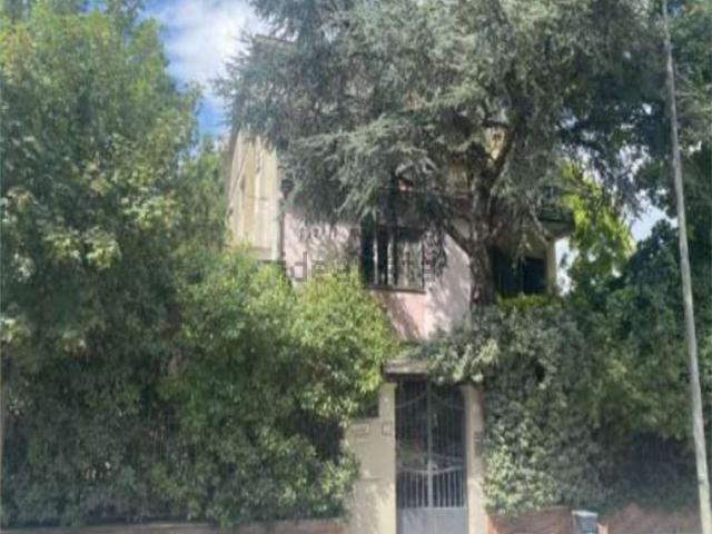 Appartamento in vendita di 228 m² in Via Monte Velino, 73